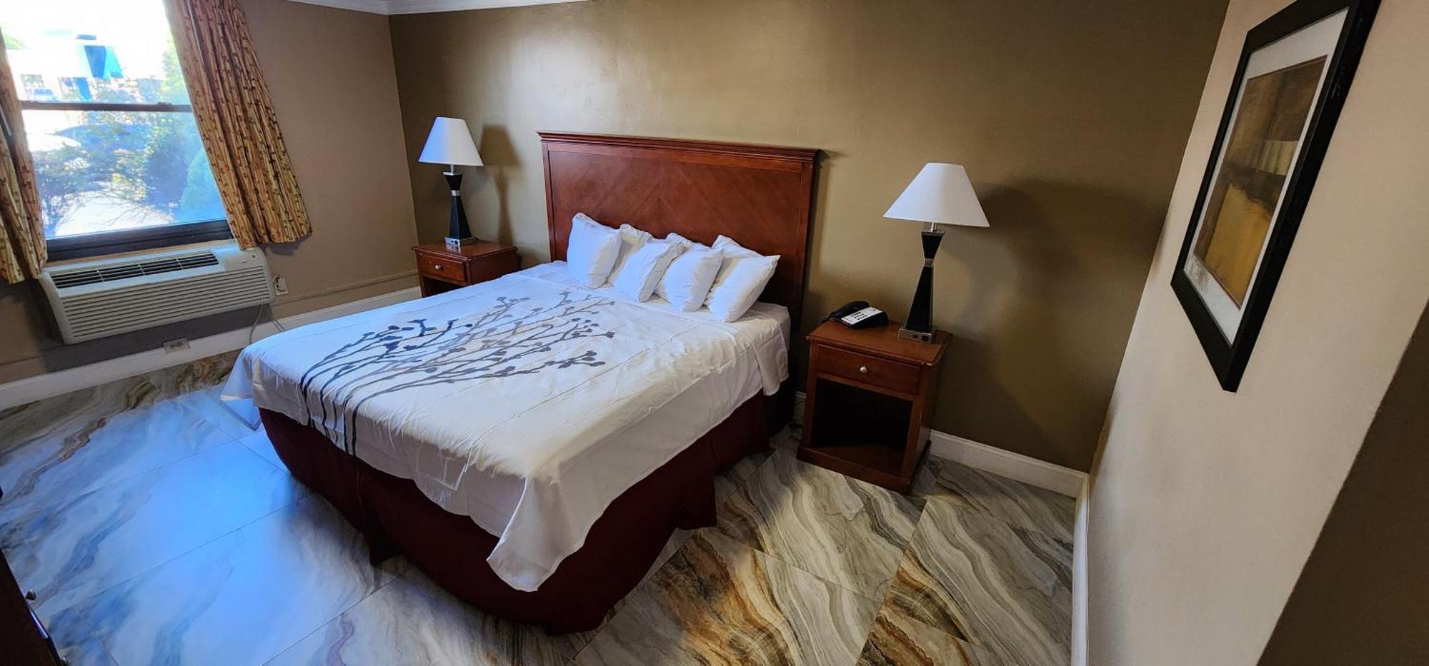 Town House Inn And Suites Elmwood Park Екстериор снимка